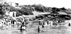 1501- Chenoua -Plage2 - Baigneurs